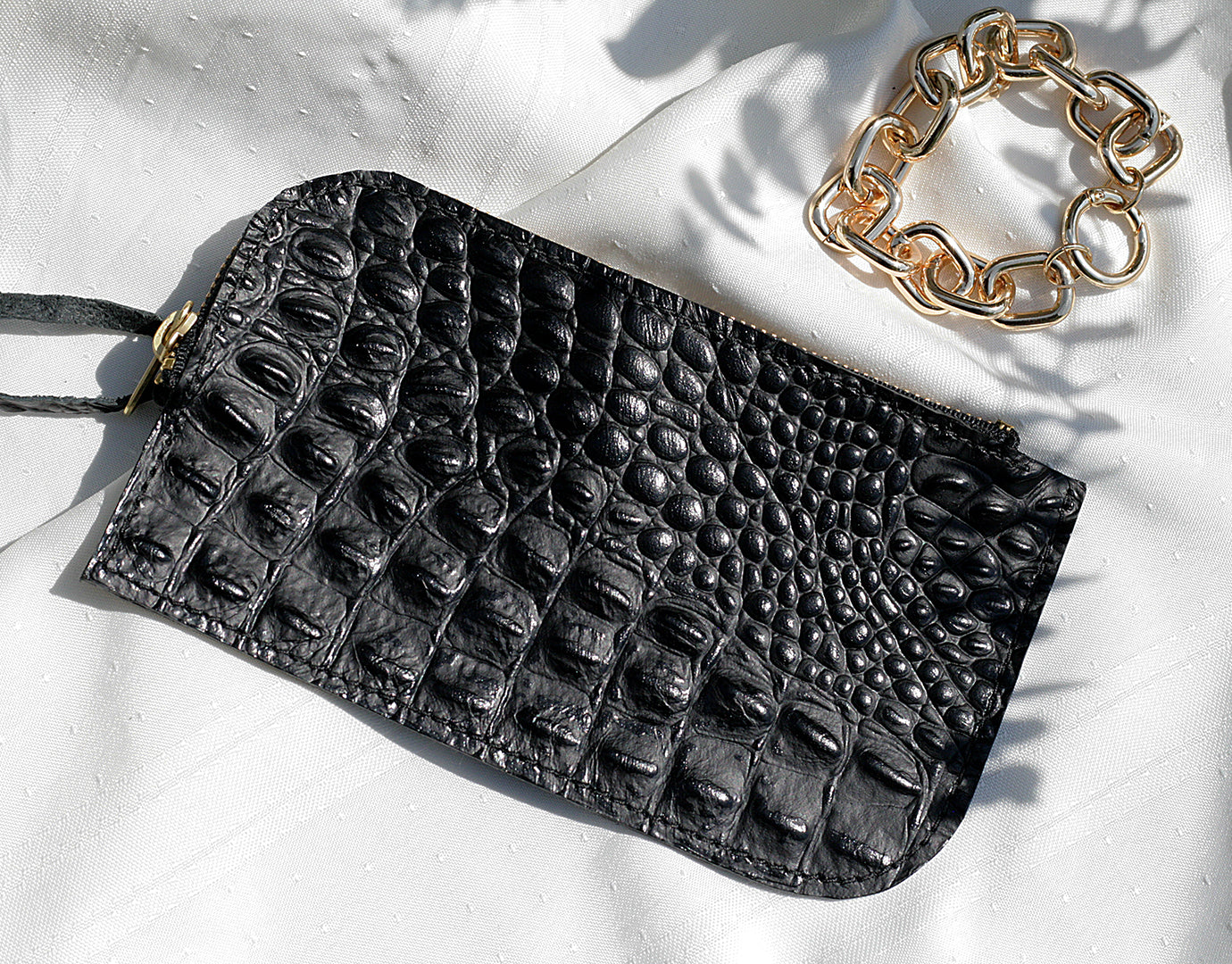 Contour Clutch