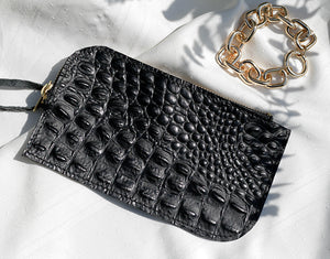Contour Clutch
